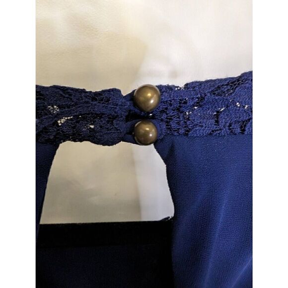 Jolt Navy Blue Sleeveless Lace Dress with Button Closure on Back Women's Size Me - Picture 6 of 10
